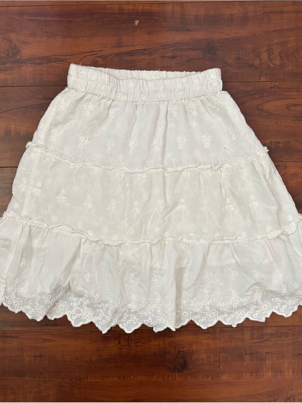 White Floral Embroidered Tiered Mini Skirt - Feminine Summer Essential